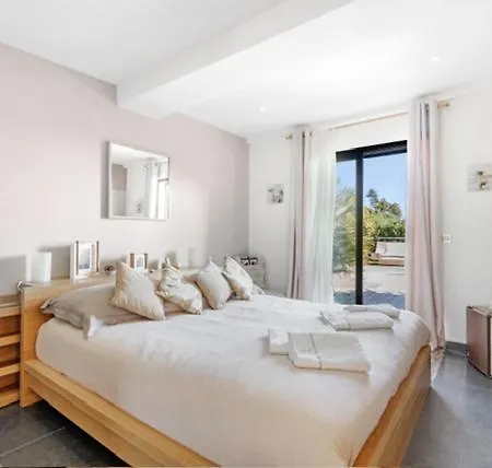 فندق مبيت وإفطار Louancelie كافالير سور مير