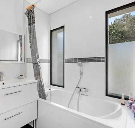 Louancelie Oda ve Kahvaltı 4*