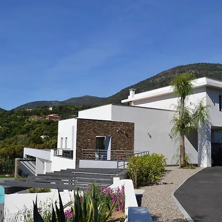 Oda ve Kahvaltı Louancelie