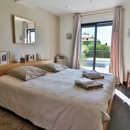 Bed & Breakfast Louancelie 3*