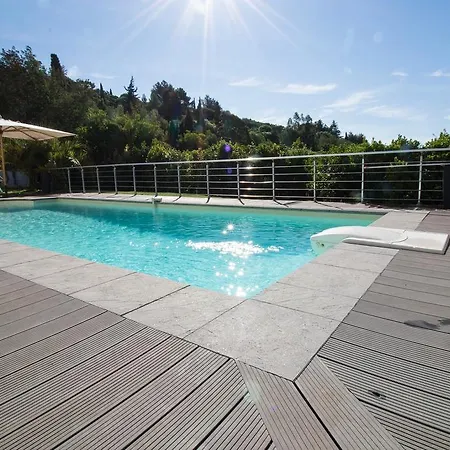 Bed & Breakfast Louancelie 3*