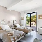Louancelie Bed & Breakfast